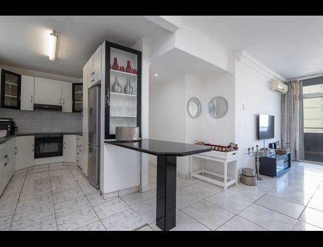 3 BEDROOM APARTMENT FOR SALE IN UMHLANGA CENTRAL